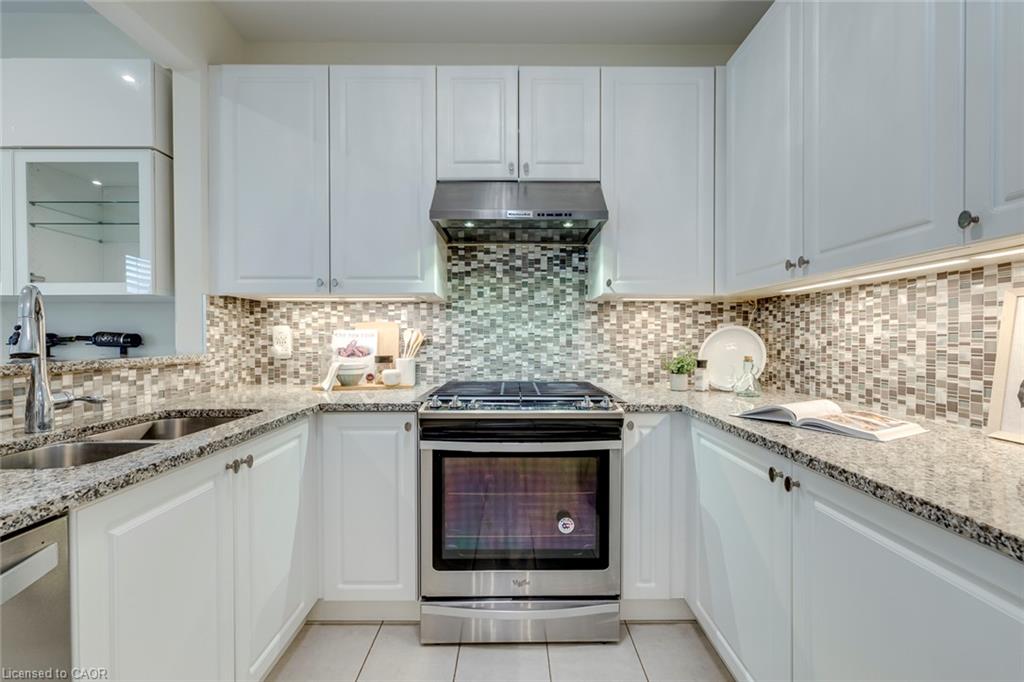 598 Bessborough Drive Property Photo 18