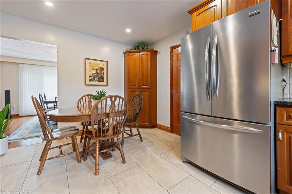 7 Thomson Road Property Photo 12