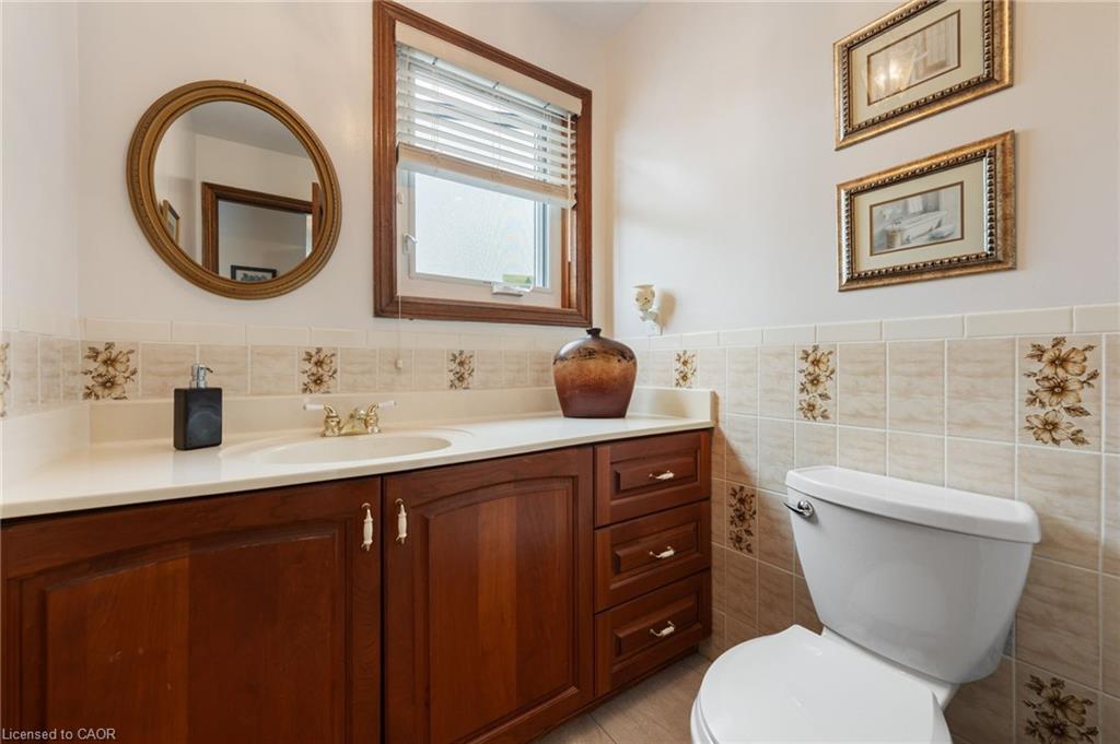 7 Thomson Road Property Photo 15