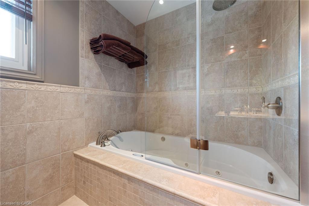 7 Thomson Road Property Photo 22