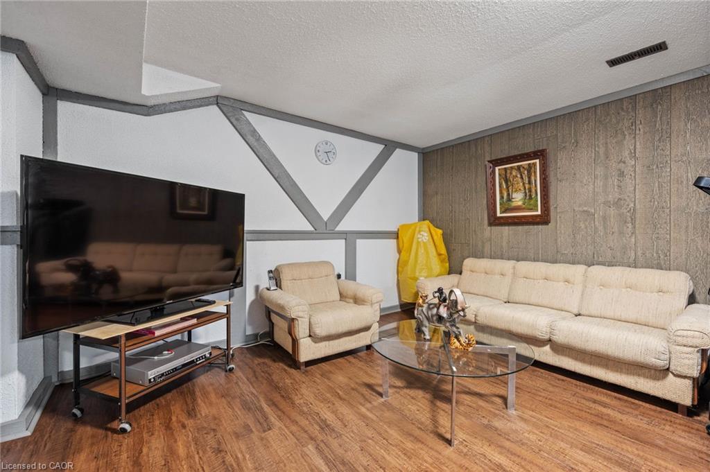 7 Thomson Road Property Photo 26