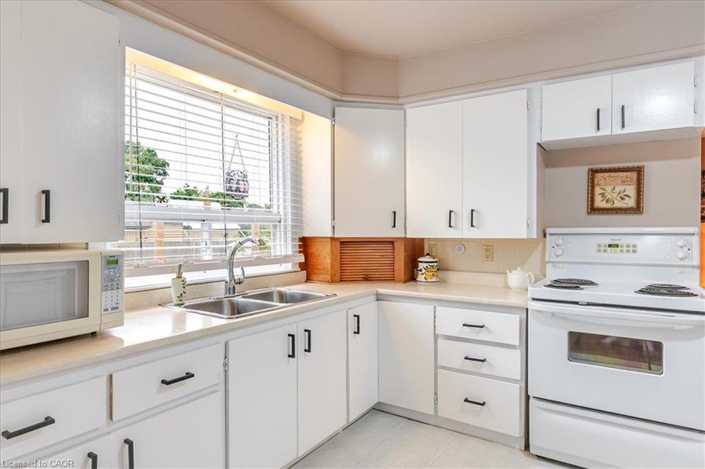 207 Green Road Property Photo 15