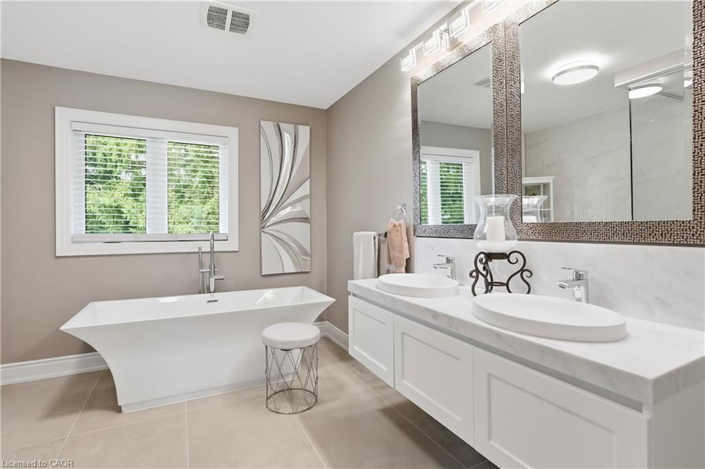332 Woodworth Drive W Property Photo 22