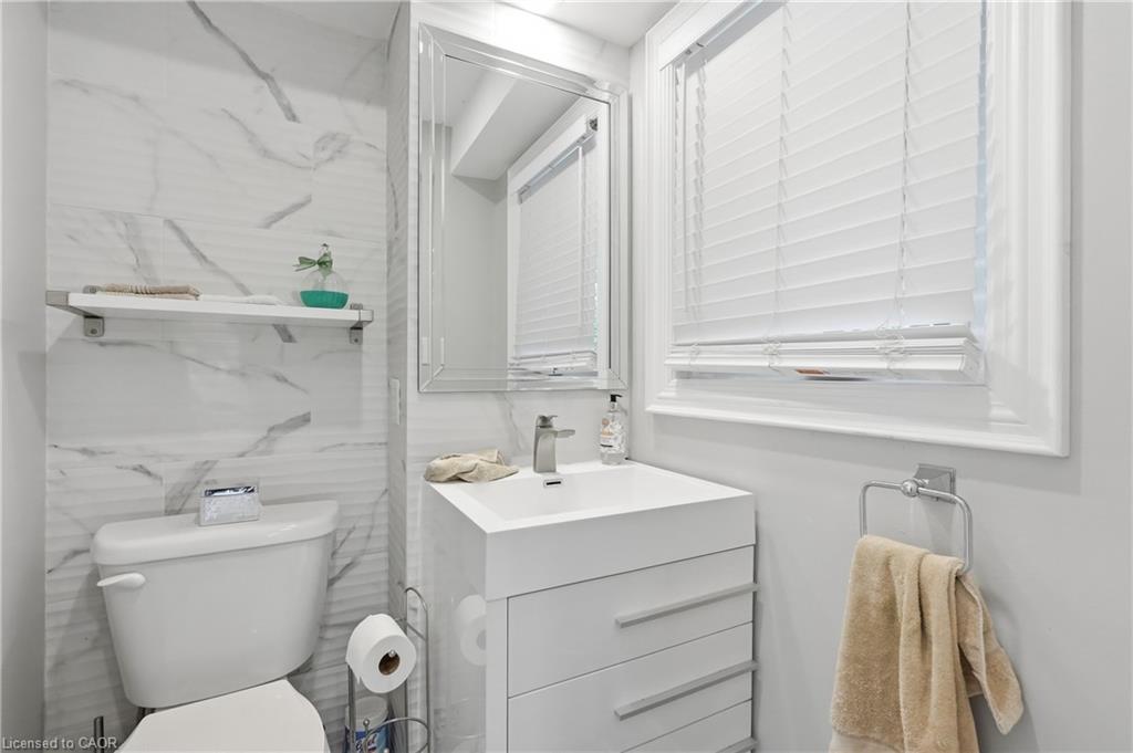 332 Woodworth Drive W Property Photo 29