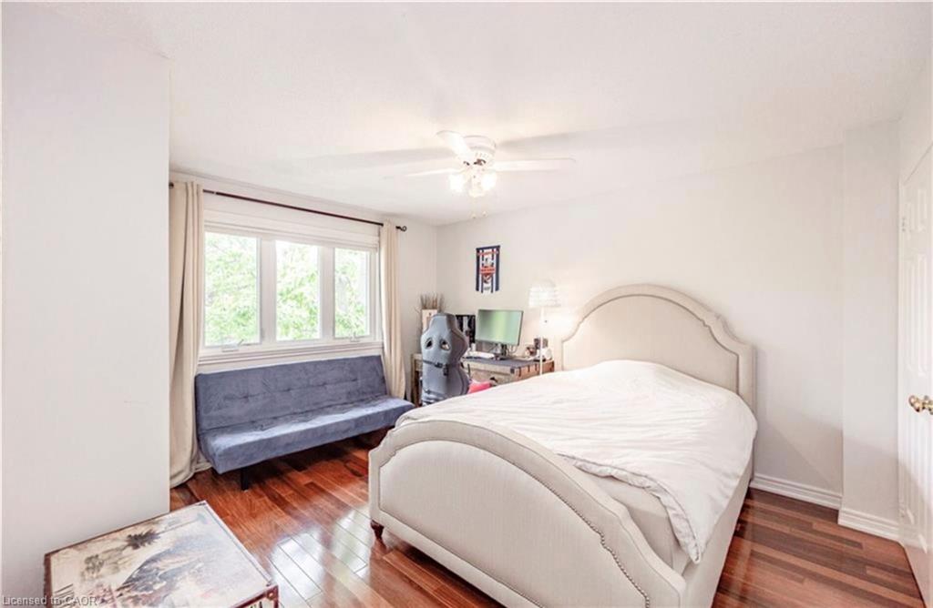 500 Blenheim Crescent Property Photo 27