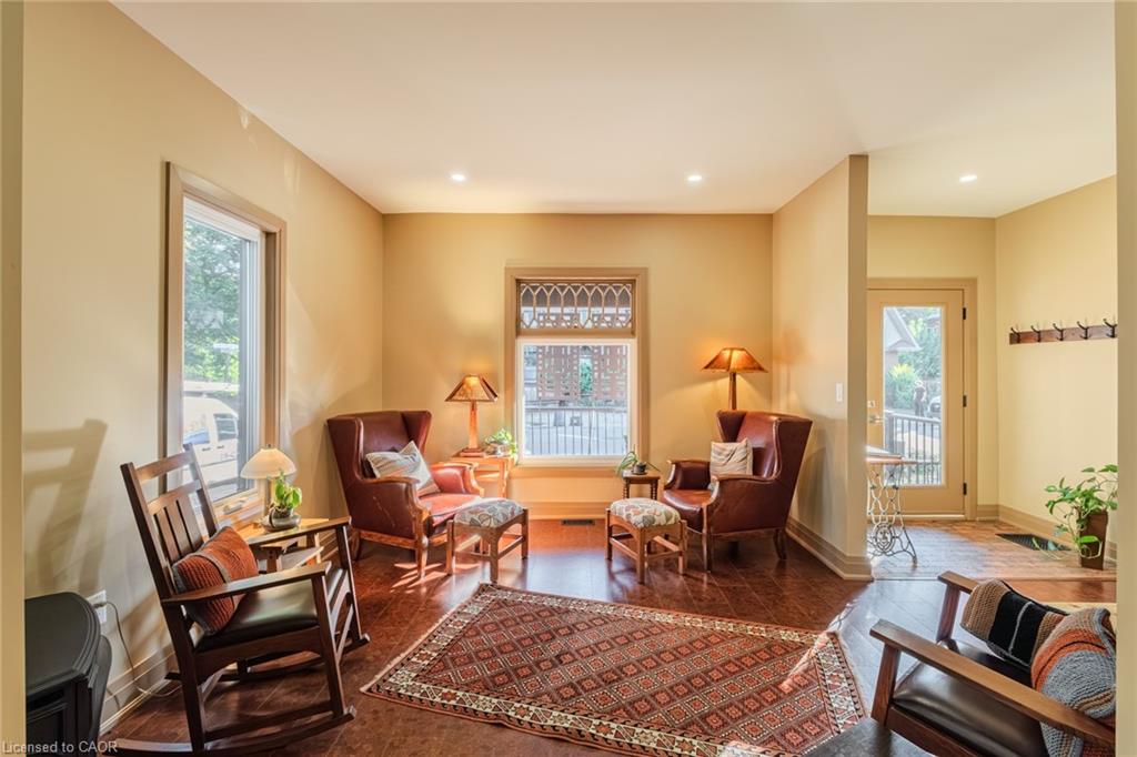 74 Lynnwood Avenue Property Photo 7