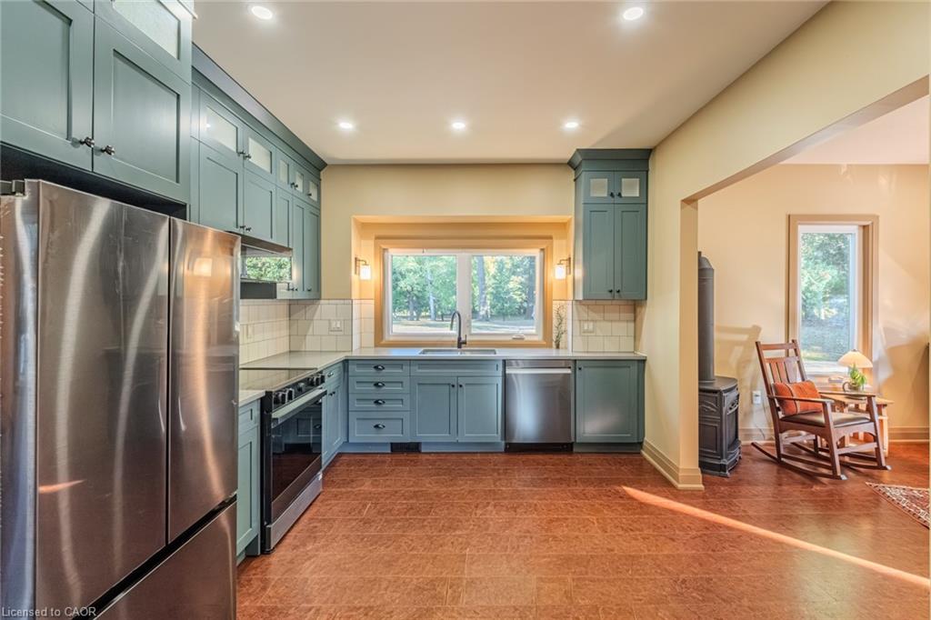 74 Lynnwood Avenue Property Photo 10