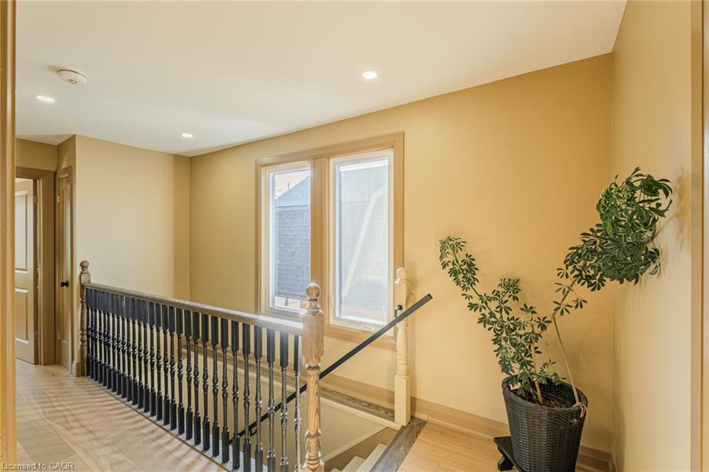 74 Lynnwood Avenue Property Photo 19