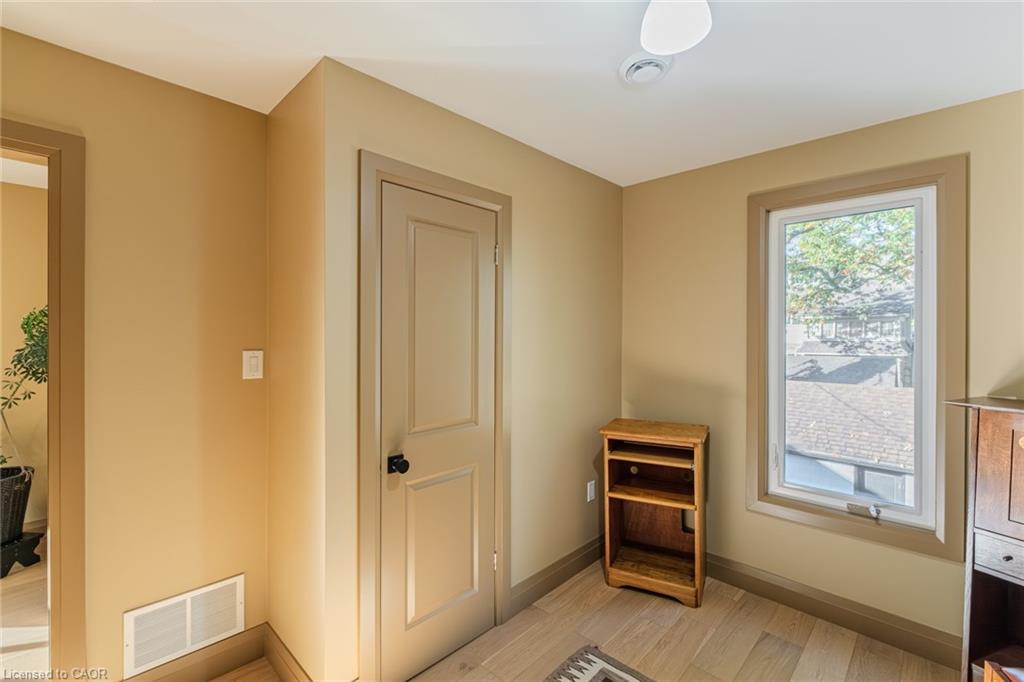 74 Lynnwood Avenue Property Photo 25