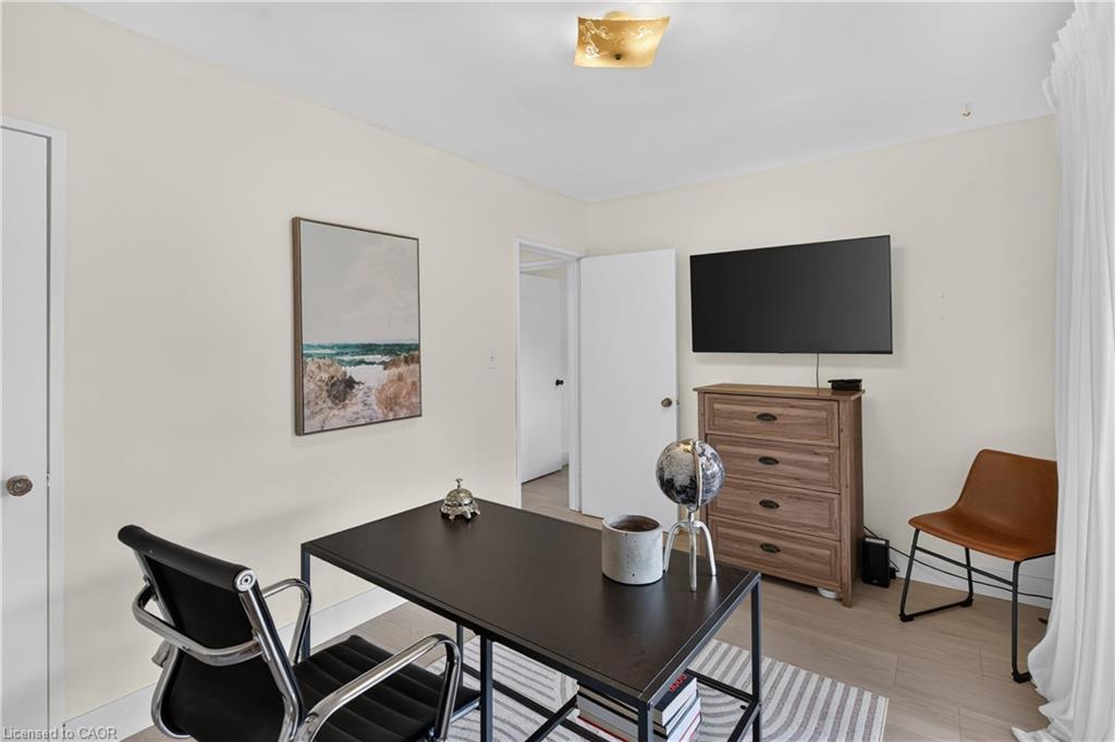 236 Hammersmith Court Property Photo 9