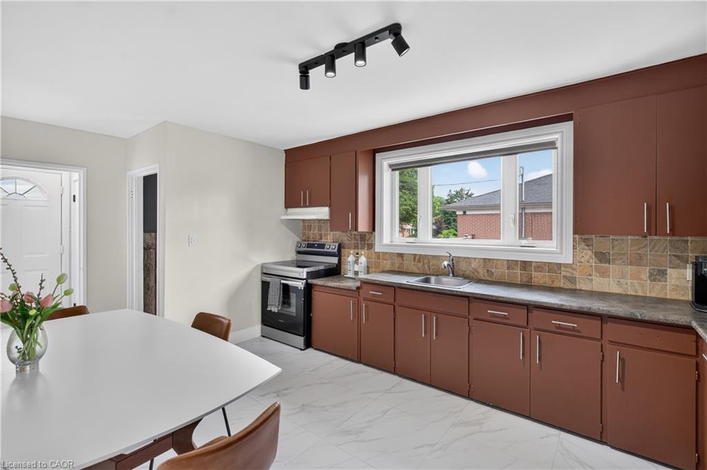 236 Hammersmith Court Property Photo 12