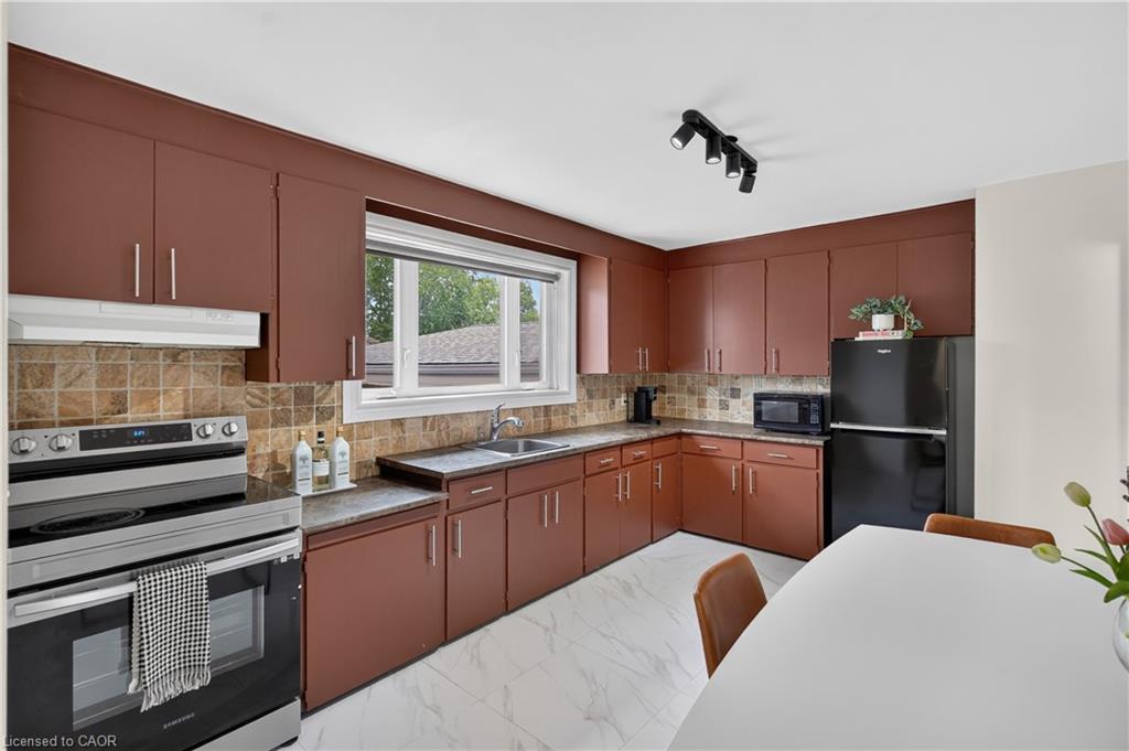 236 Hammersmith Court Property Photo 14