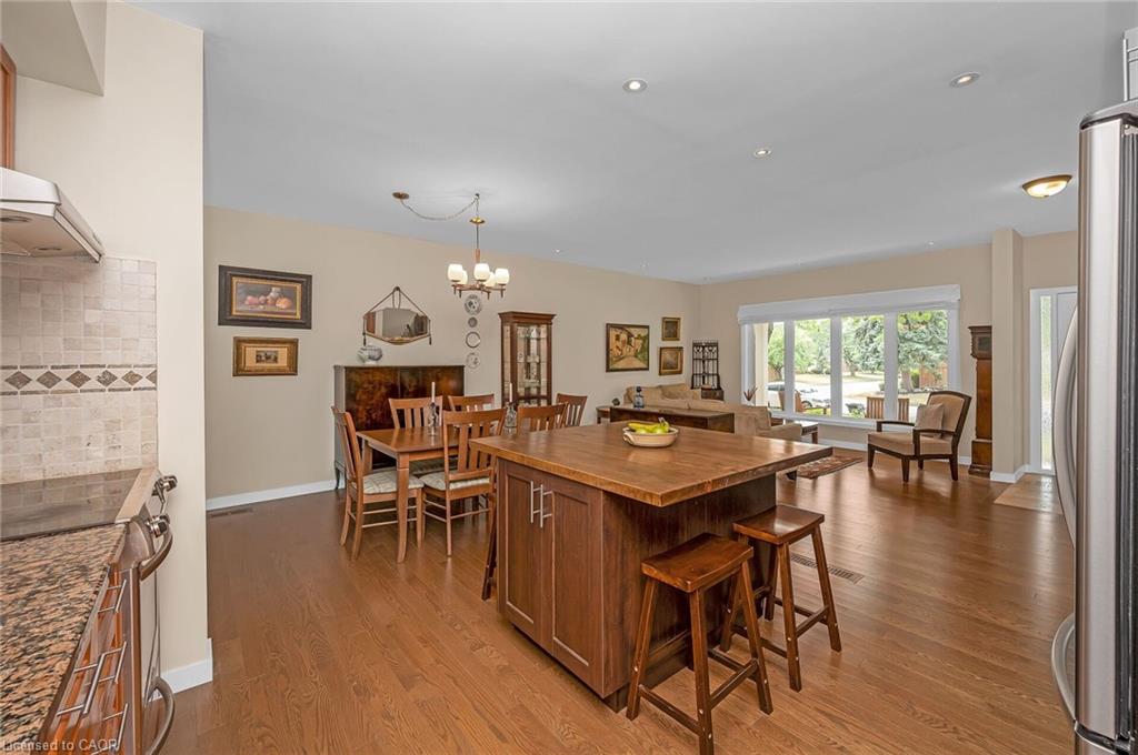 285 Surrey Drive Property Photo 12