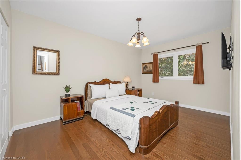 285 Surrey Drive Property Photo 22