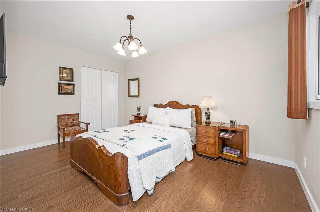285 Surrey Drive Property Photo 23