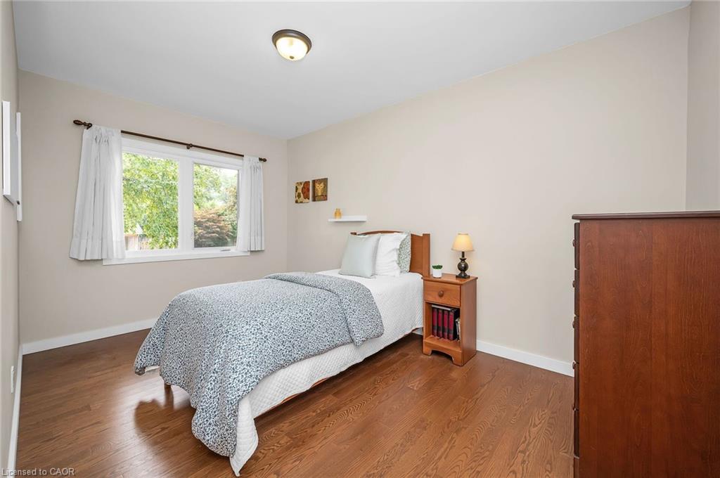 285 Surrey Drive Property Photo 25