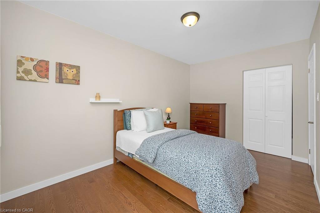 285 Surrey Drive Property Photo 26