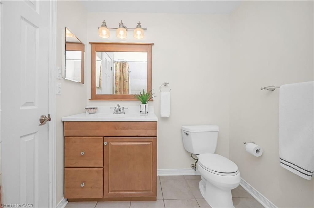 285 Surrey Drive Property Photo 27
