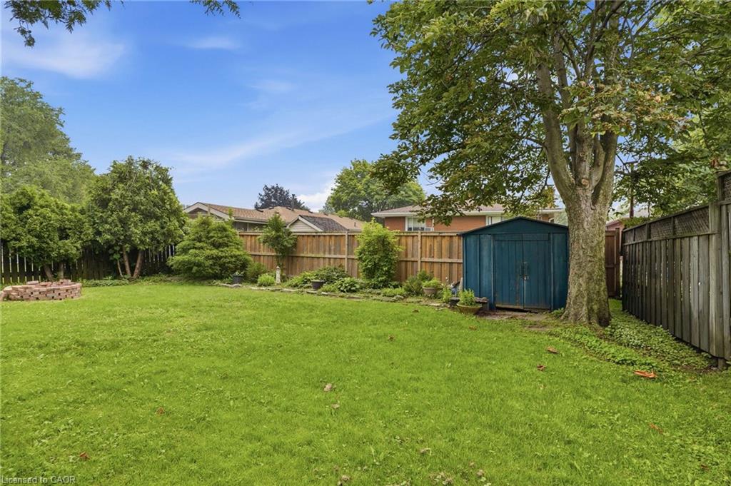 834 Mohawk Road E Property Photo 4