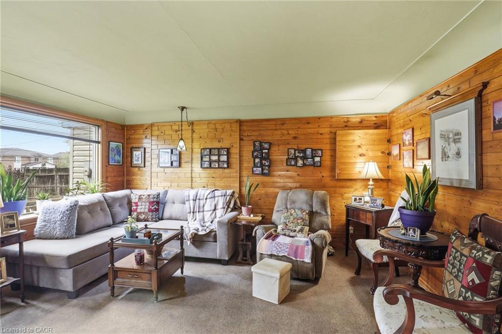 834 Mohawk Road E Property Photo 17