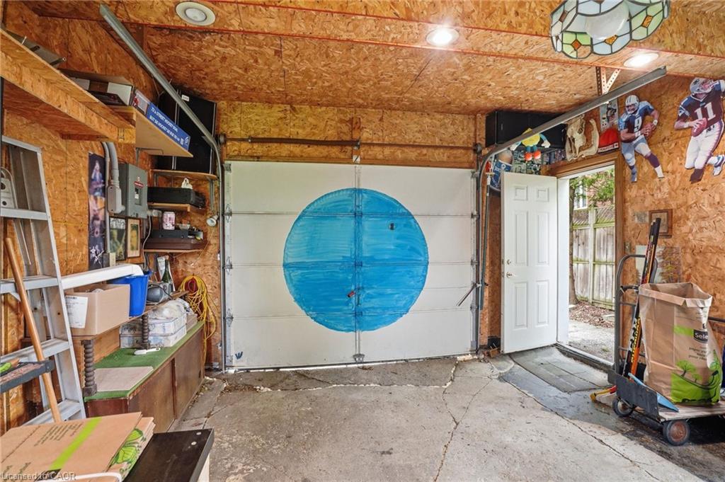 834 Mohawk Road E Property Photo 28