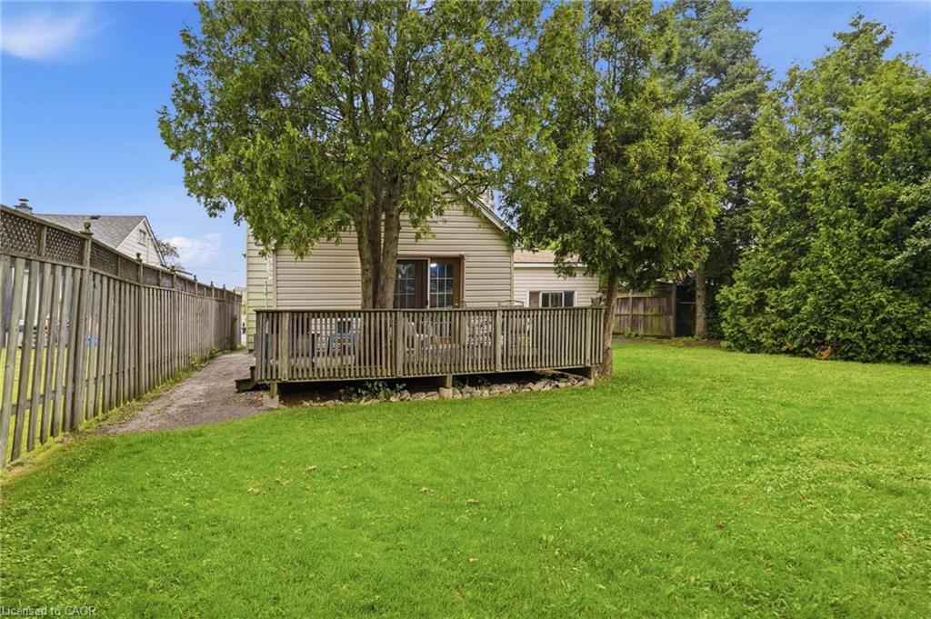 834 Mohawk Road E Property Photo 32