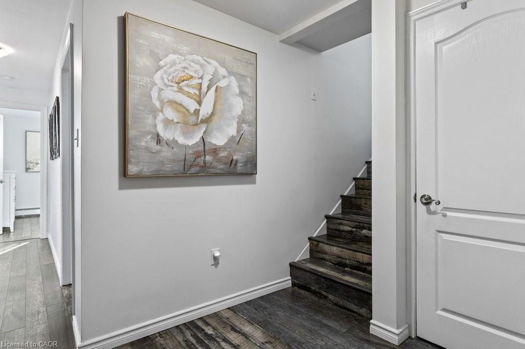 9793 Dickenson Road W Property Photo 25