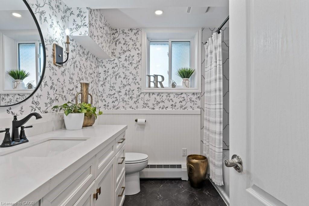 9793 Dickenson Road W Property Photo 33