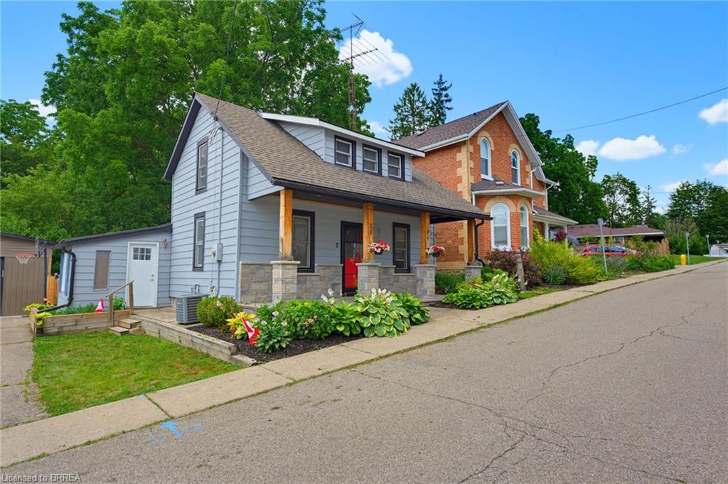 7 Lorimer Street Property Photo 2