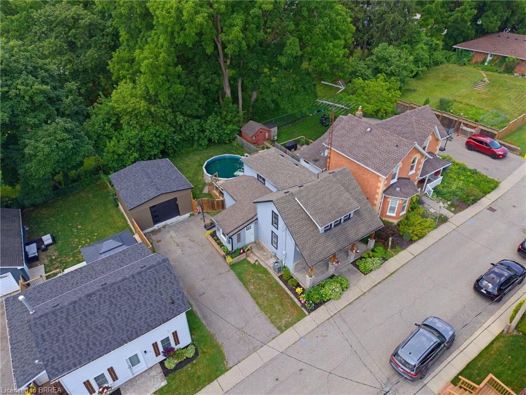 7 Lorimer Street Property Photo 19