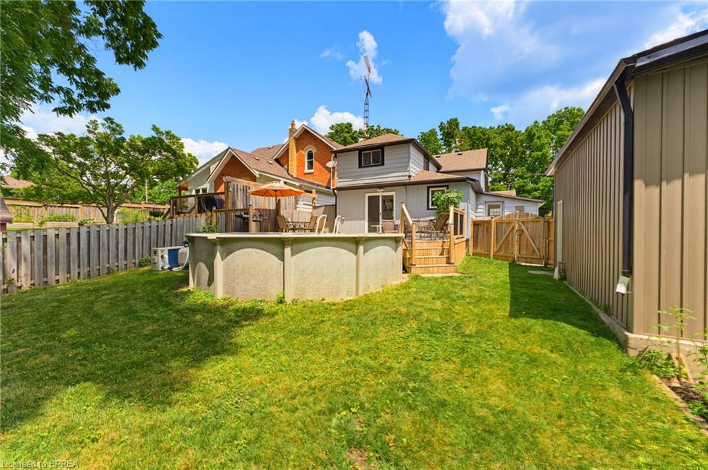7 Lorimer Street Property Photo 23