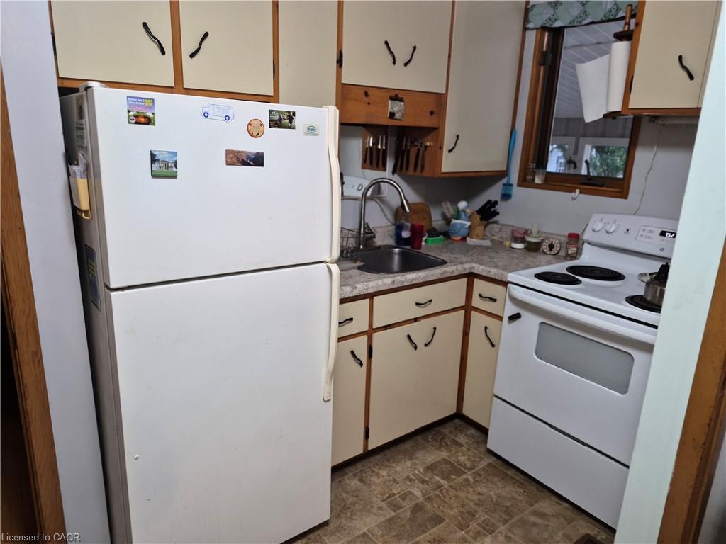 26 Meadowlark Road Property Photo 4