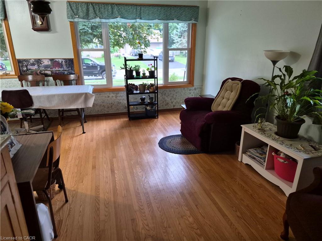 26 Meadowlark Road Property Photo 7