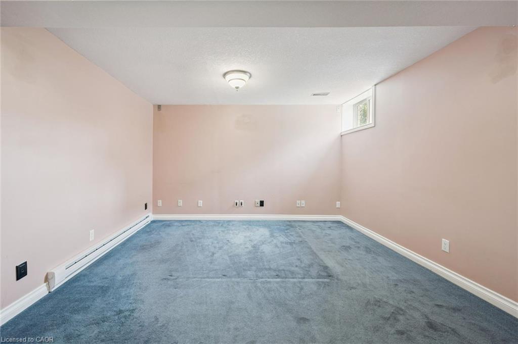 426 Hidden Creek Drive Property Photo 35
