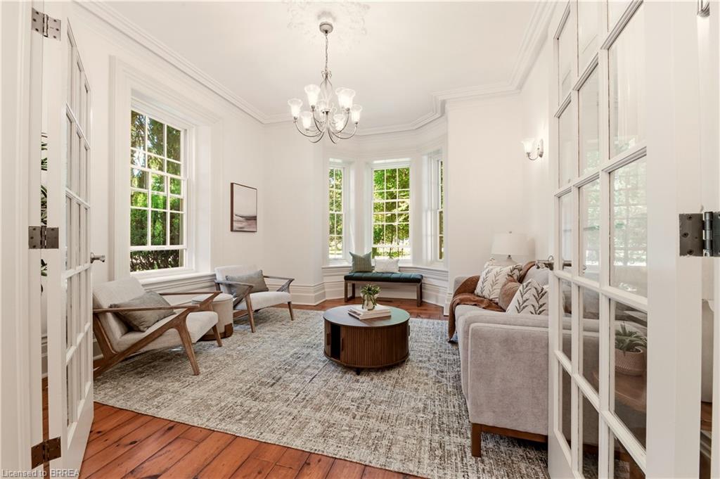 25 Dunbar Street Property Photo 6