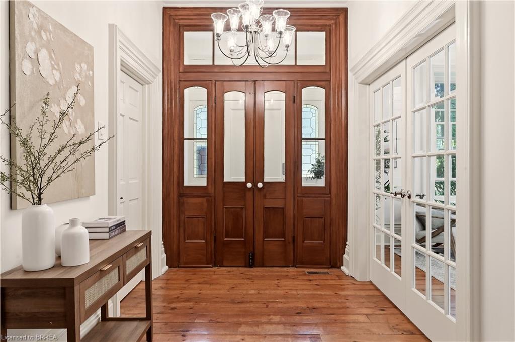 25 Dunbar Street Property Photo 10