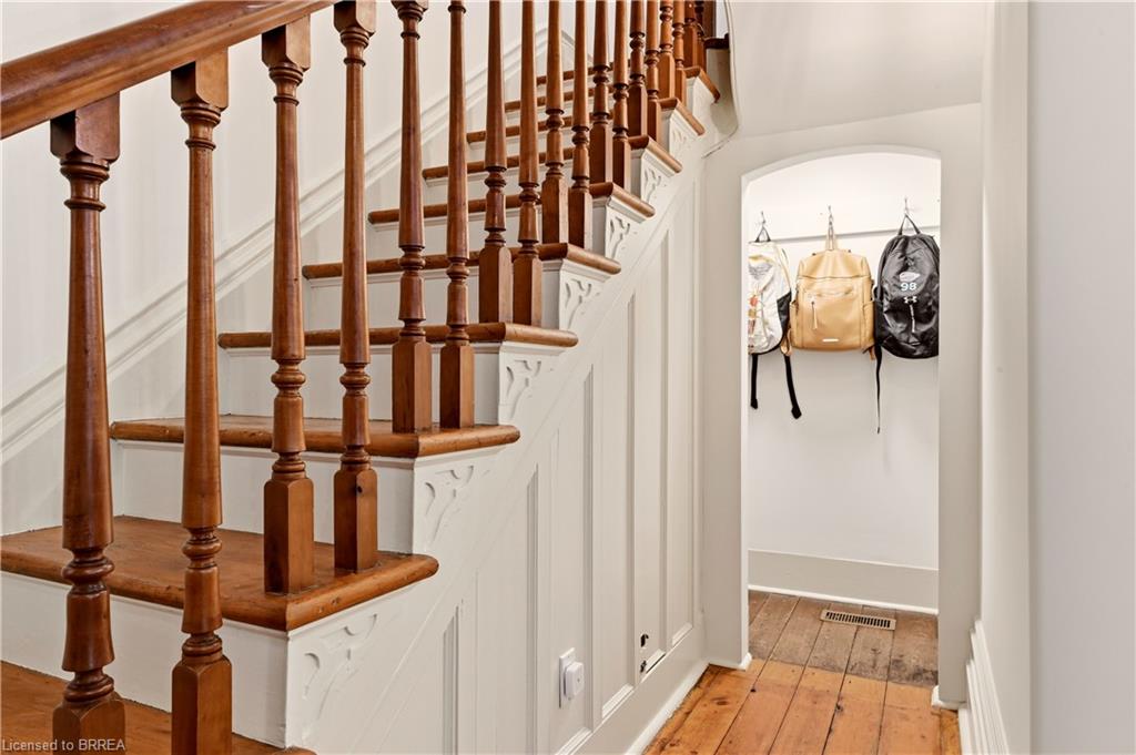 25 Dunbar Street Property Photo 14