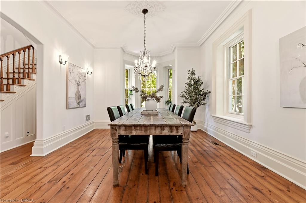 25 Dunbar Street Property Photo 15