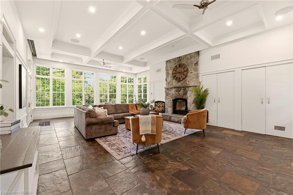 25 Dunbar Street Property Photo 20