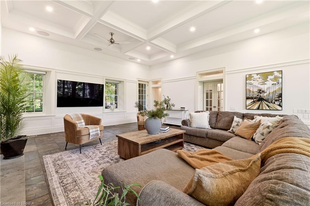 25 Dunbar Street Property Photo 23