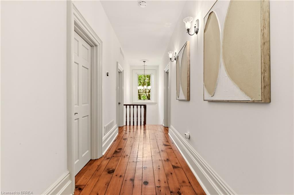 25 Dunbar Street Property Photo 29