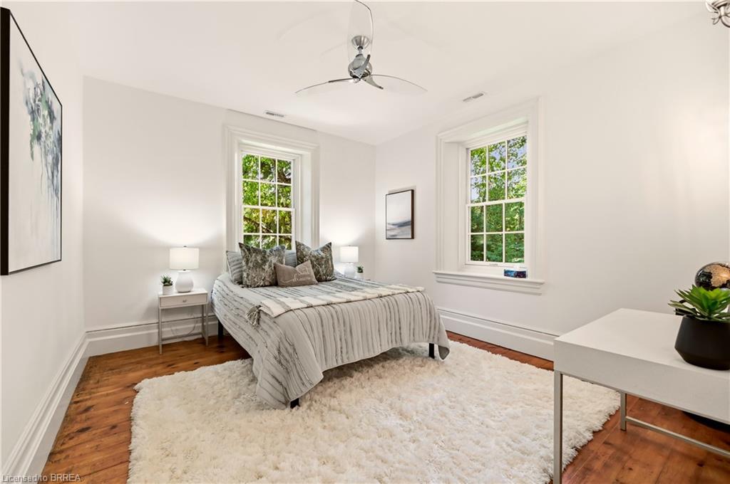 25 Dunbar Street Property Photo 31