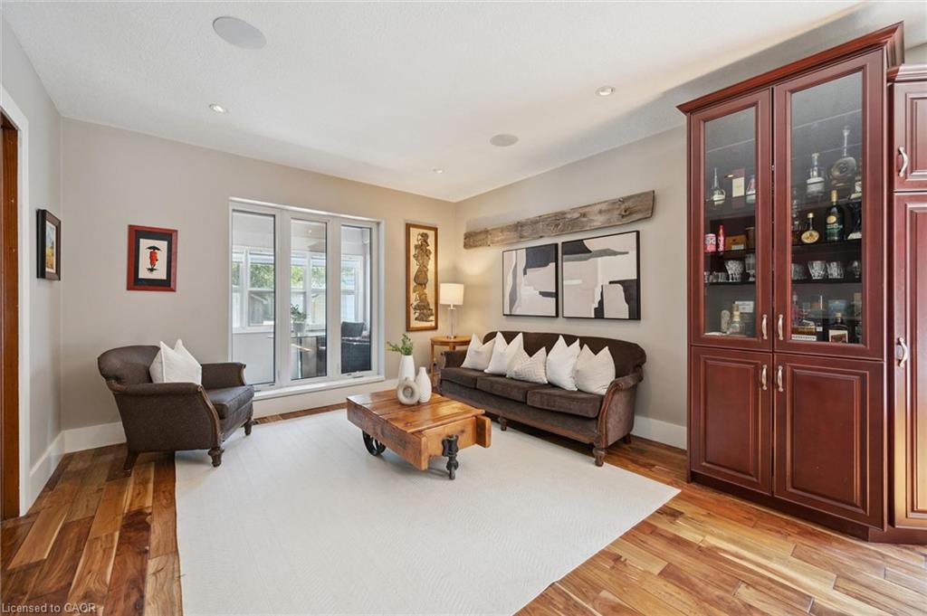 100 Dawson Street Property Photo 9