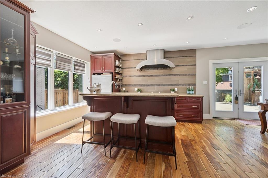 100 Dawson Street Property Photo 11