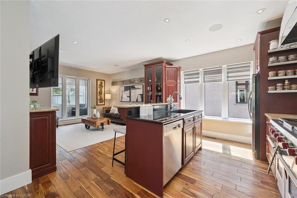 100 Dawson Street Property Photo 13