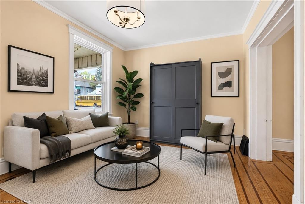 520 John Street N Property Photo 7