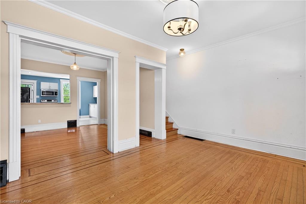 520 John Street N Property Photo 12