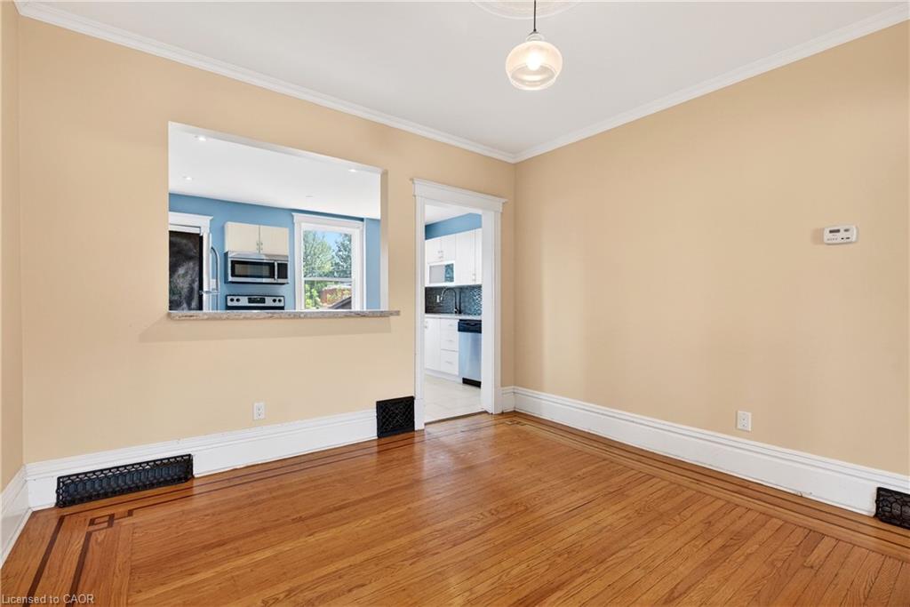 520 John Street N Property Photo 13
