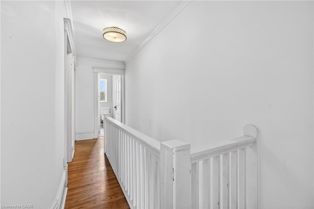 520 John Street N Property Photo 26