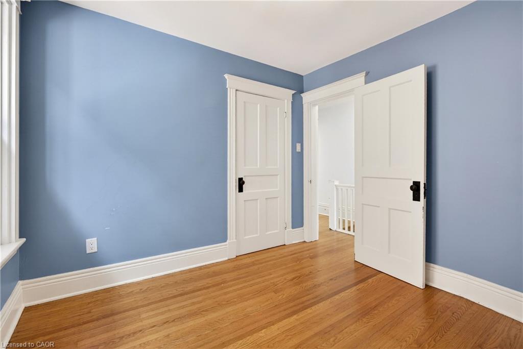 520 John Street N Property Photo 32